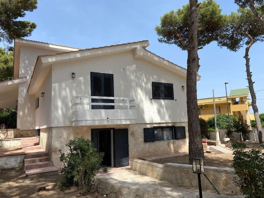 Casa Vacanze Amiche Del Mare Pulsano Eksteriør billede